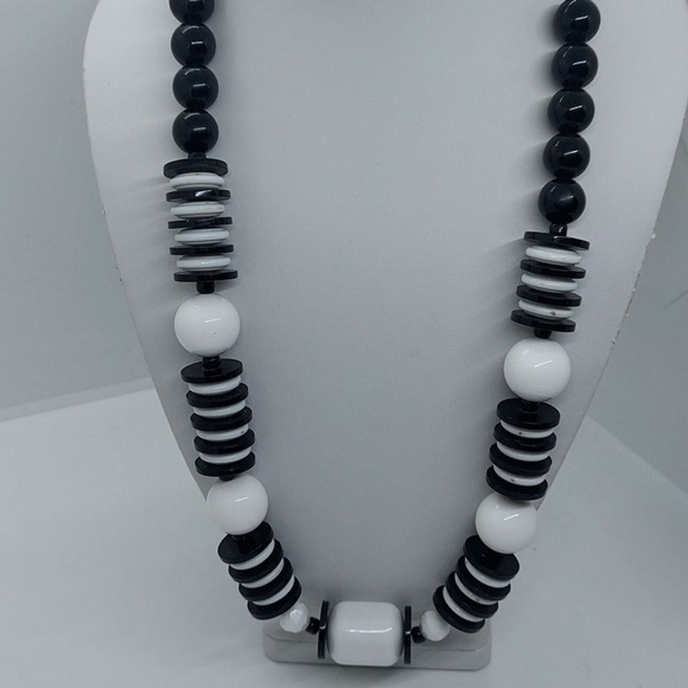 Black‎ and white beaded necklace